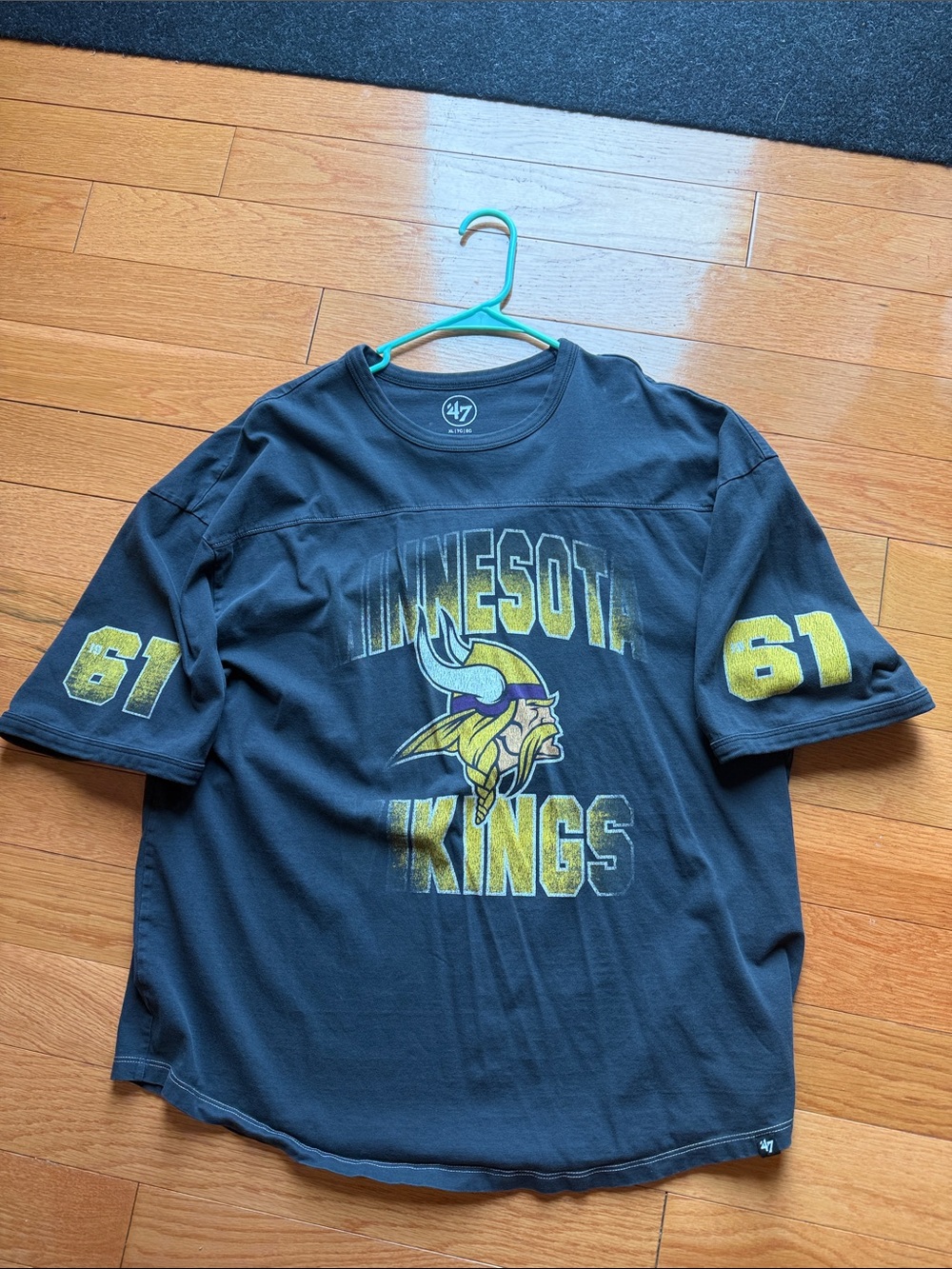 47 Men’s Minnesota Vikings Black & Yellow Graphic Tee